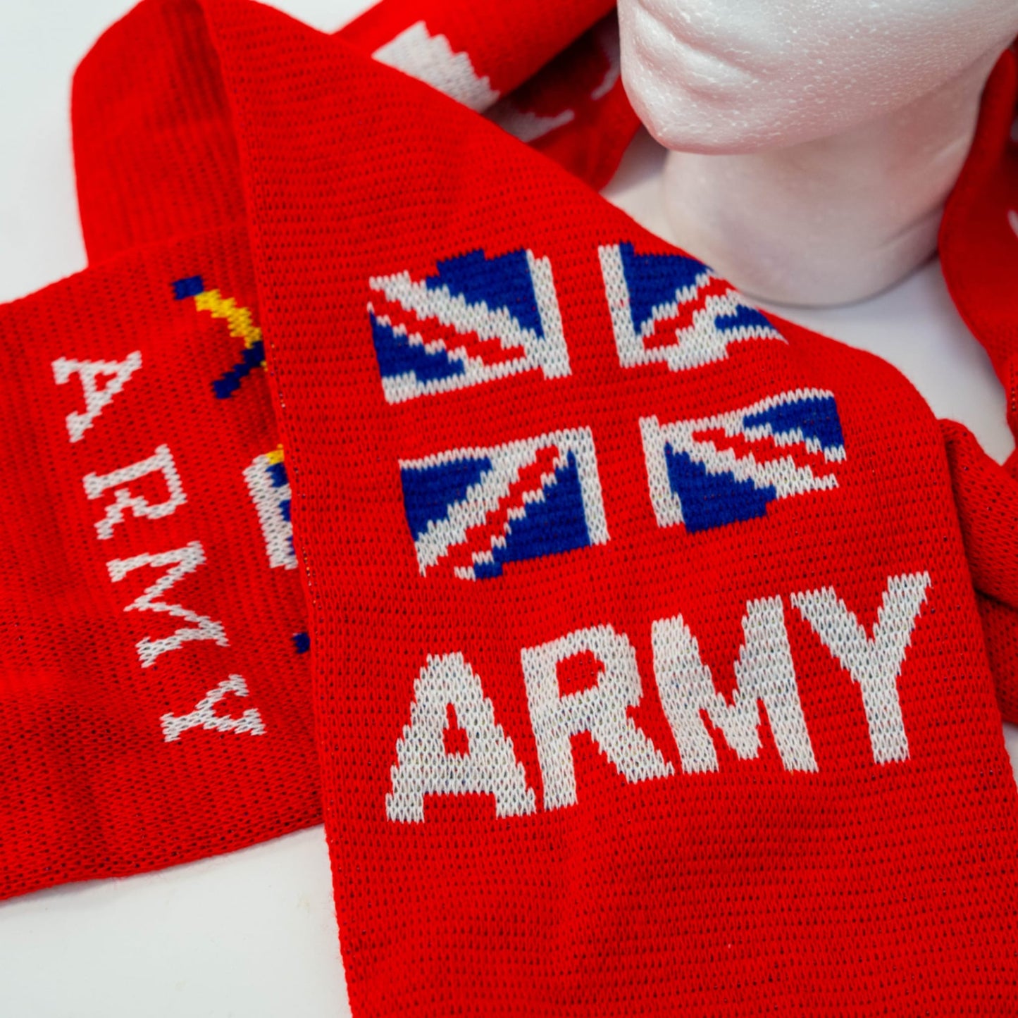 British Army Bobble Hat & Woven Scarf Bundle